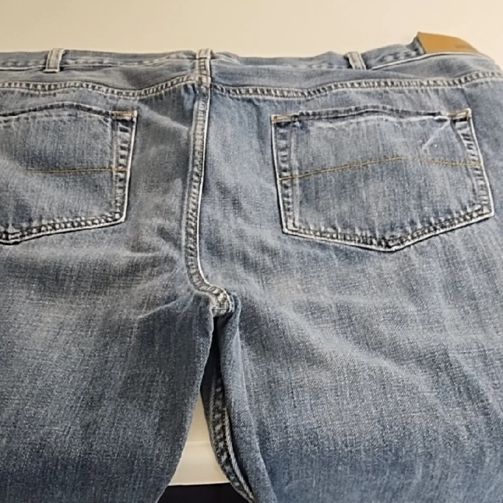 Urban Pipeline Blue Relaxed Jeans Medium Wash 40X30